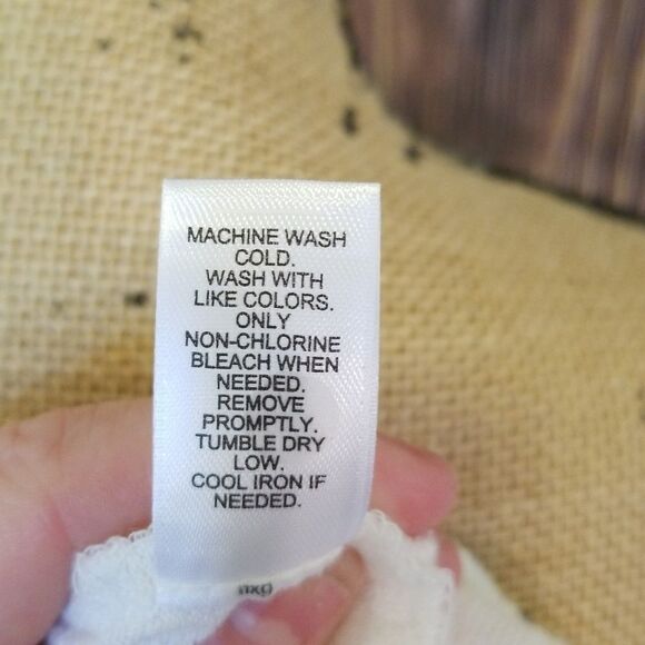 3 for $25 Cato Shirt, Women's Size Small - Picture 7 of 8